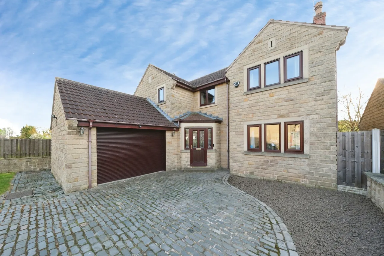4 bed house for sale — Church Croft, Rawmarsh, Rotherham, South Yorkshire, S62