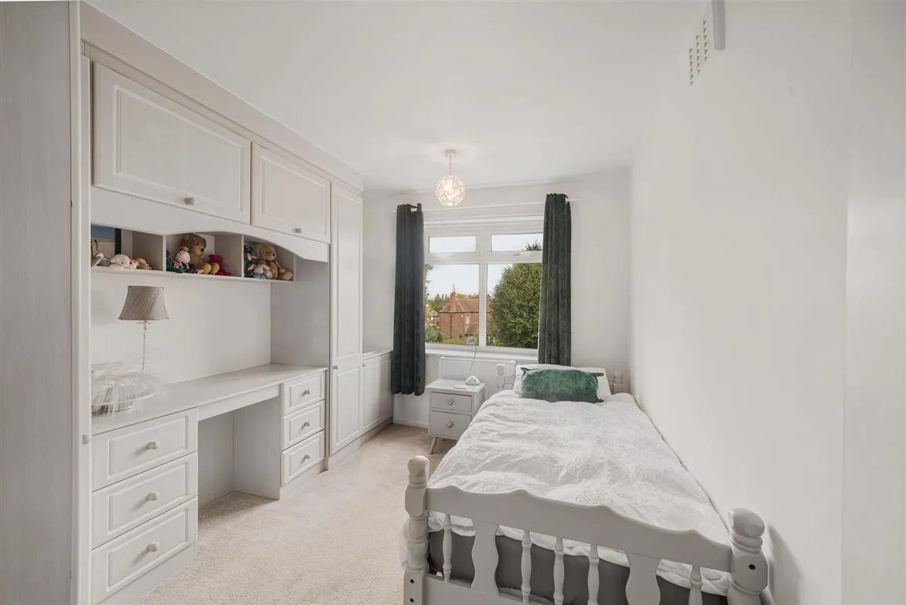 Crossfield Road, Hale, WA15, photo 12