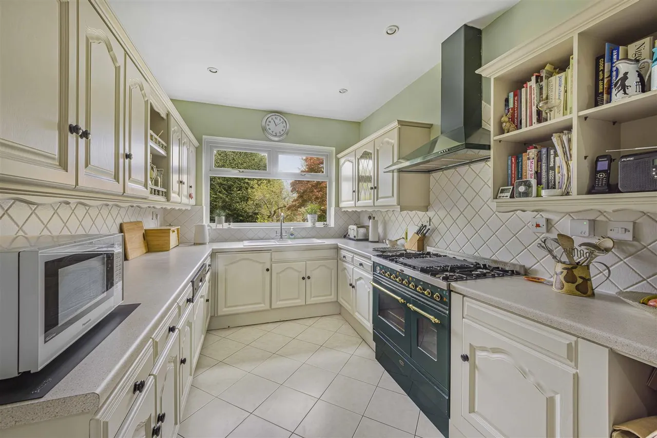 Crossfield Road, Hale, WA15, photo 5