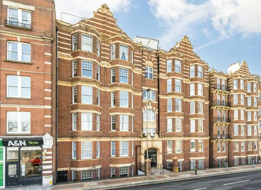 Lower Richmond Road, Putney, SW15, photo 2
