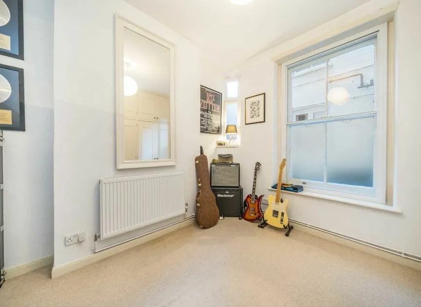 Lower Richmond Road, Putney, SW15, photo 6
