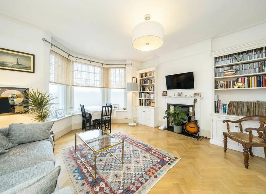 Lower Richmond Road, Putney, SW15, photo 3