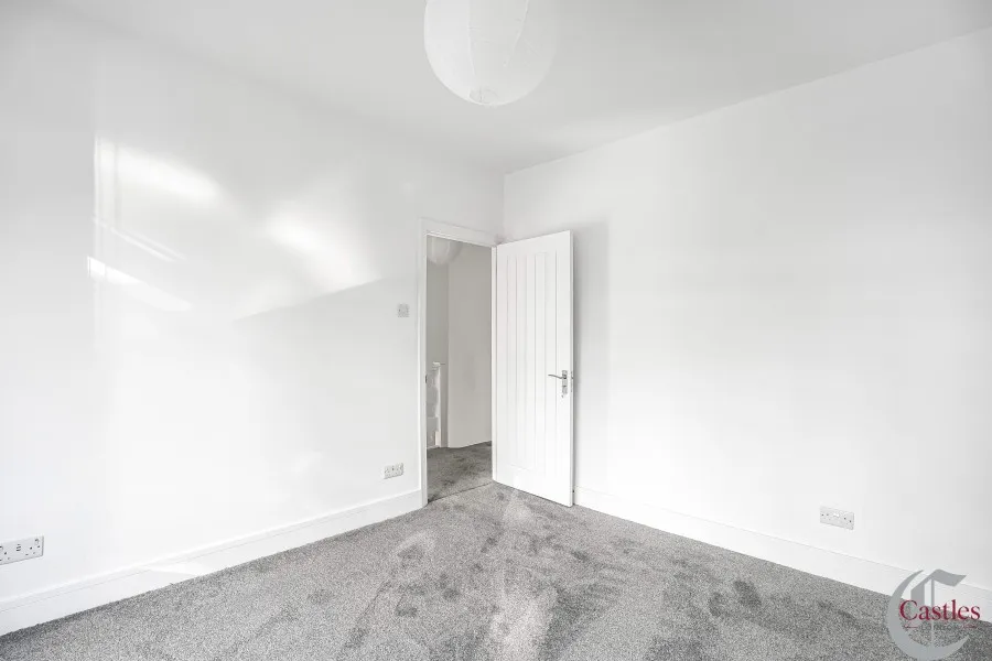 Chester Road, Edmonton, N9, photo 15