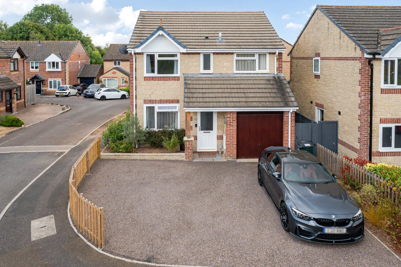 4 bed property for sale, Long Barton, Kingsteignton, TQ12