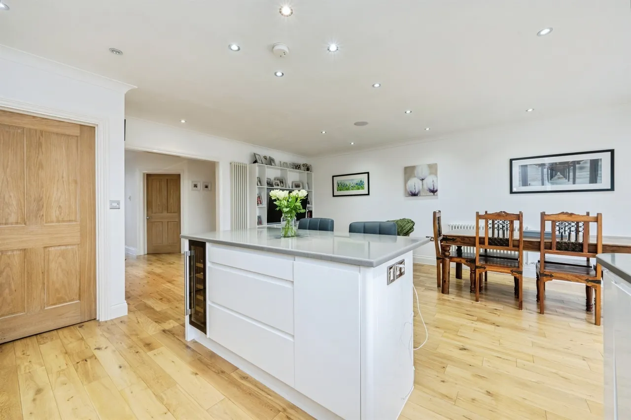 Mount Drive, Park Street, St. Albans, photo 12