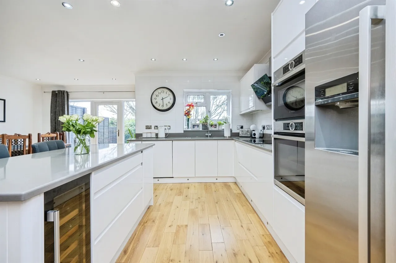 Mount Drive, Park Street, St. Albans, photo 11