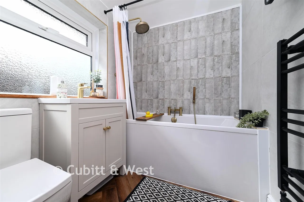 Chalkpit Lane, Dorking, RH4, photo 15