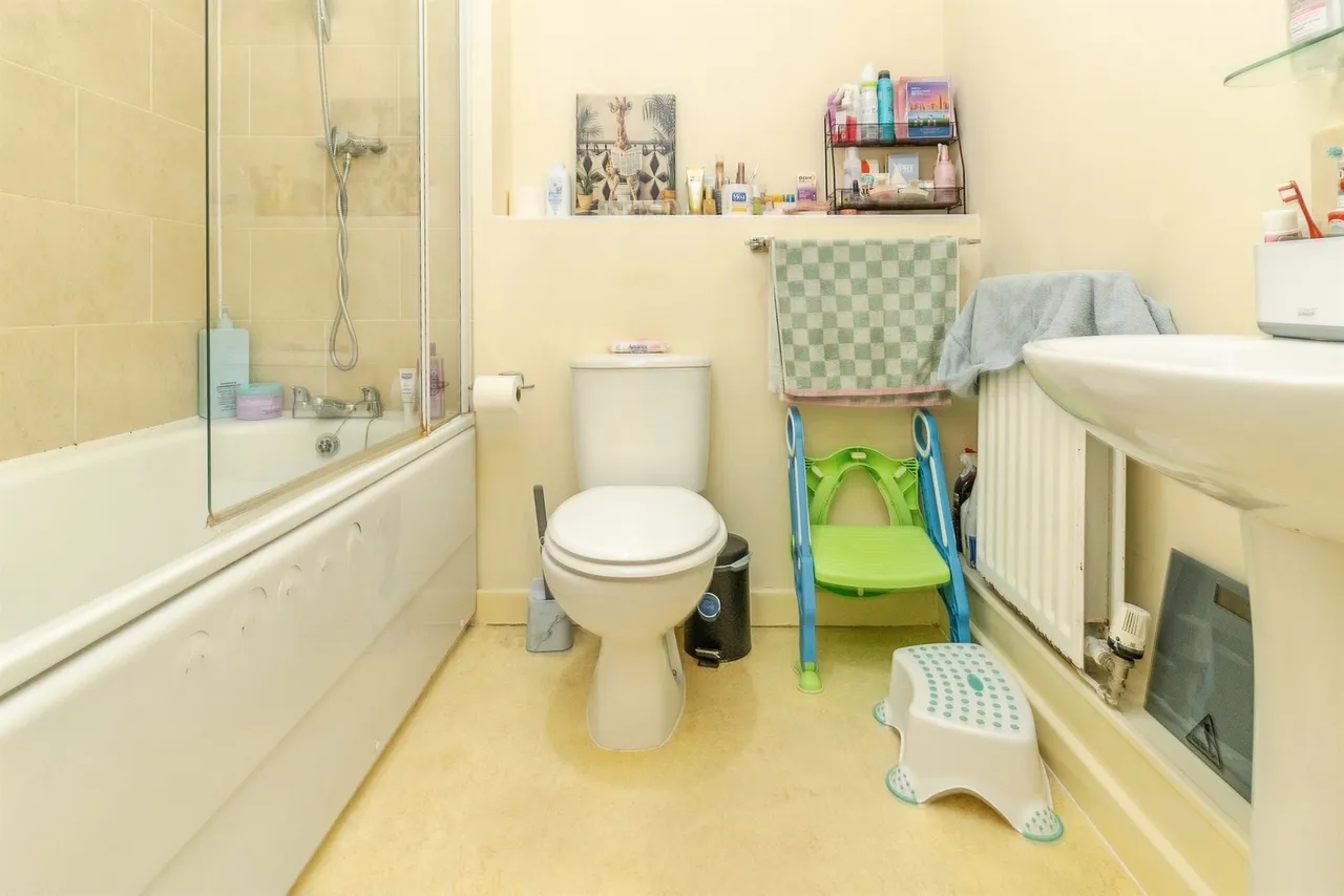 Millward Drive, Bletchley, MK2, photo 15