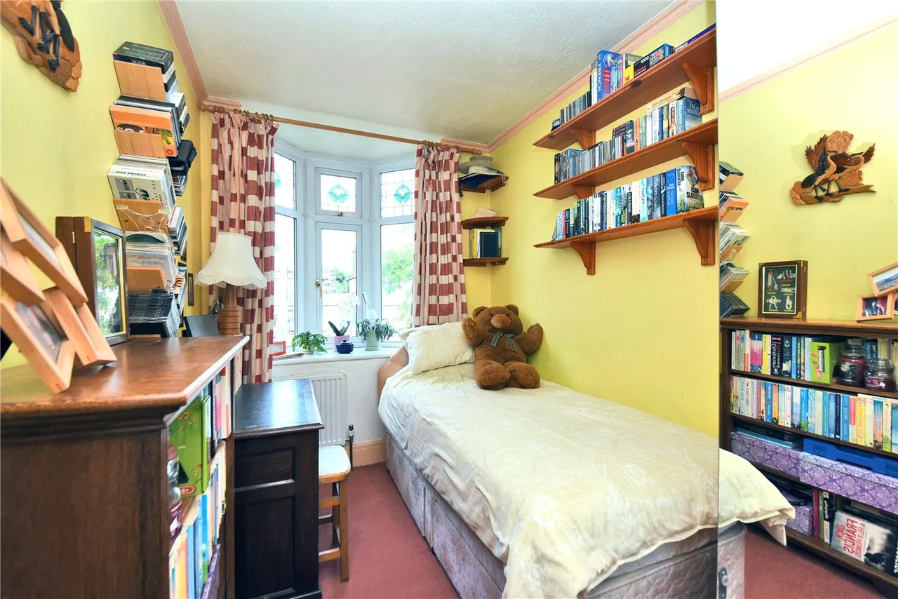 Commonfield Road, Banstead, Surrey, SM7, photo 9