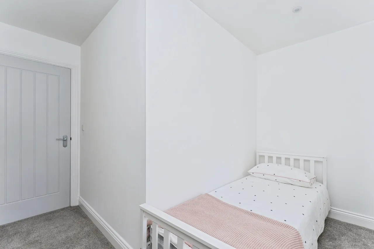 Old Chester Road, Holywell, CH8, photo 7