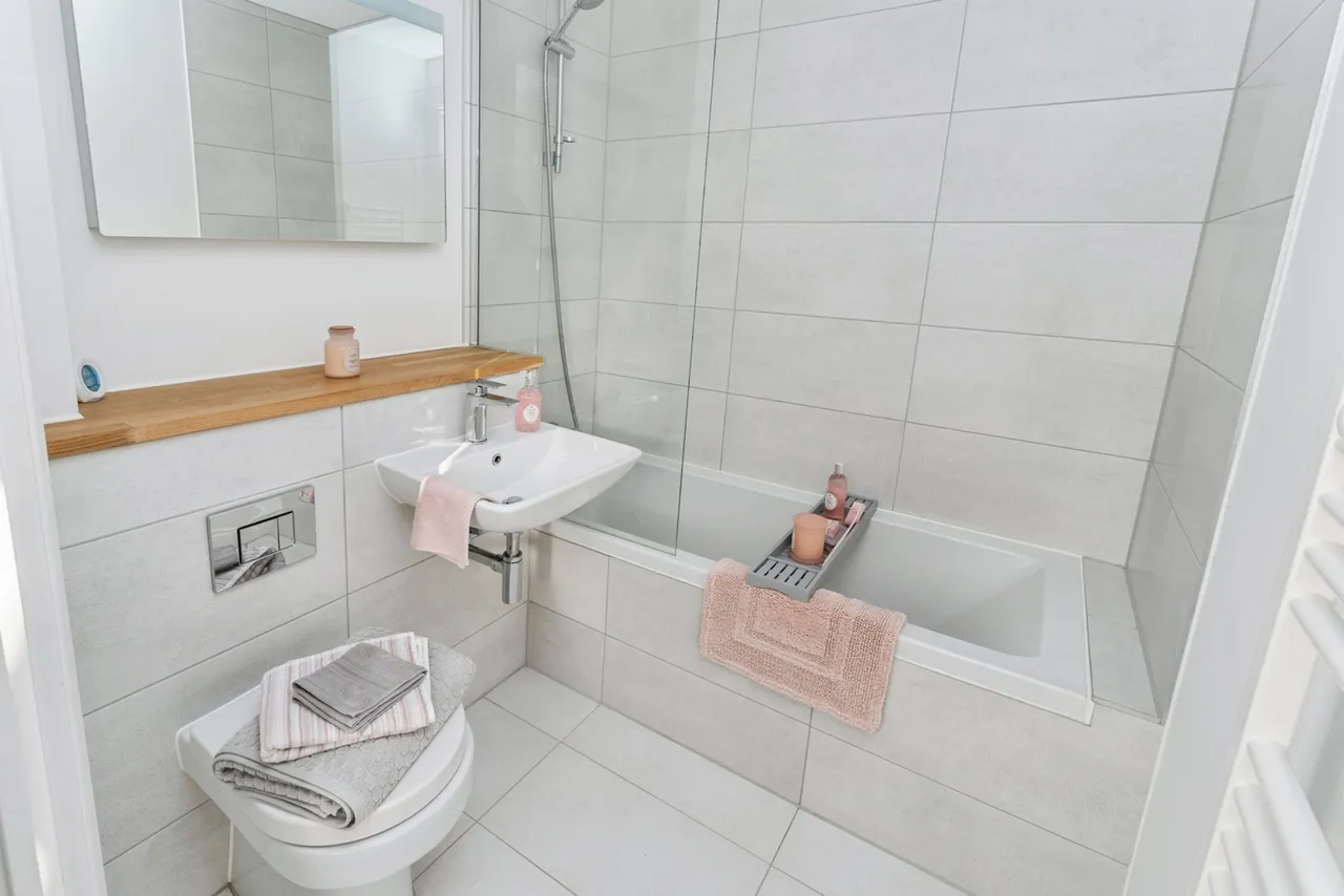 Old Chester Road, Holywell, CH8, photo 8