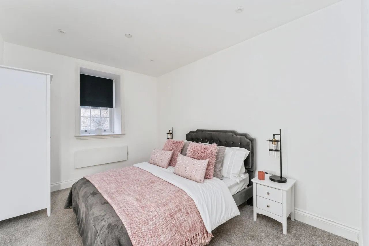 Old Chester Road, Holywell, CH8, photo 5