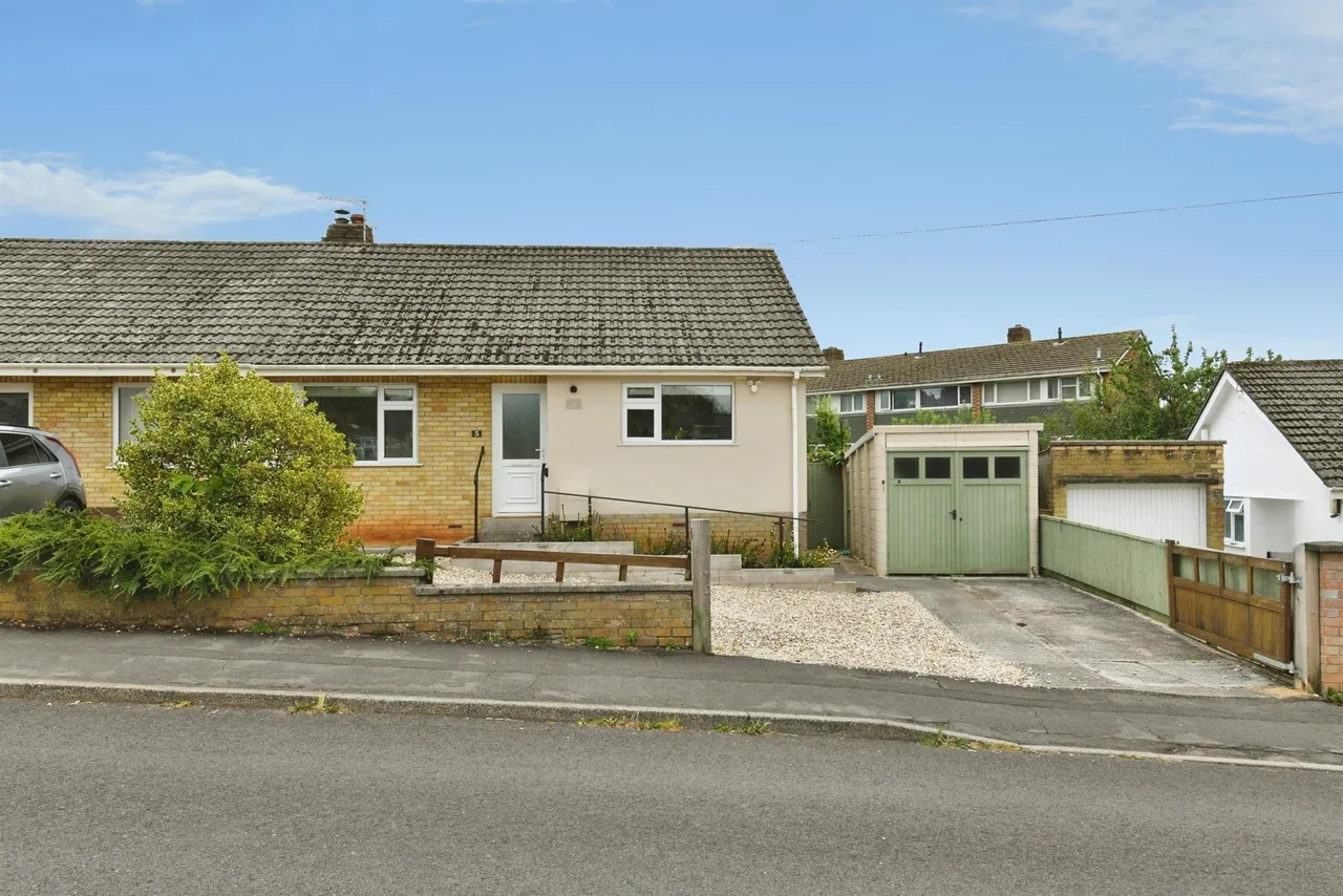Goodymoor Avenue, Wells, BA5, photo 13