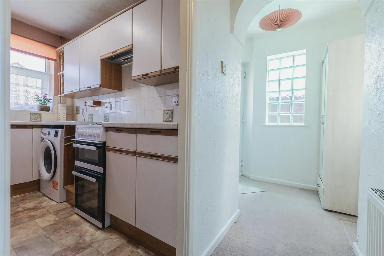 Swinburne Place, Royal Wootton Bassett, photo 5
