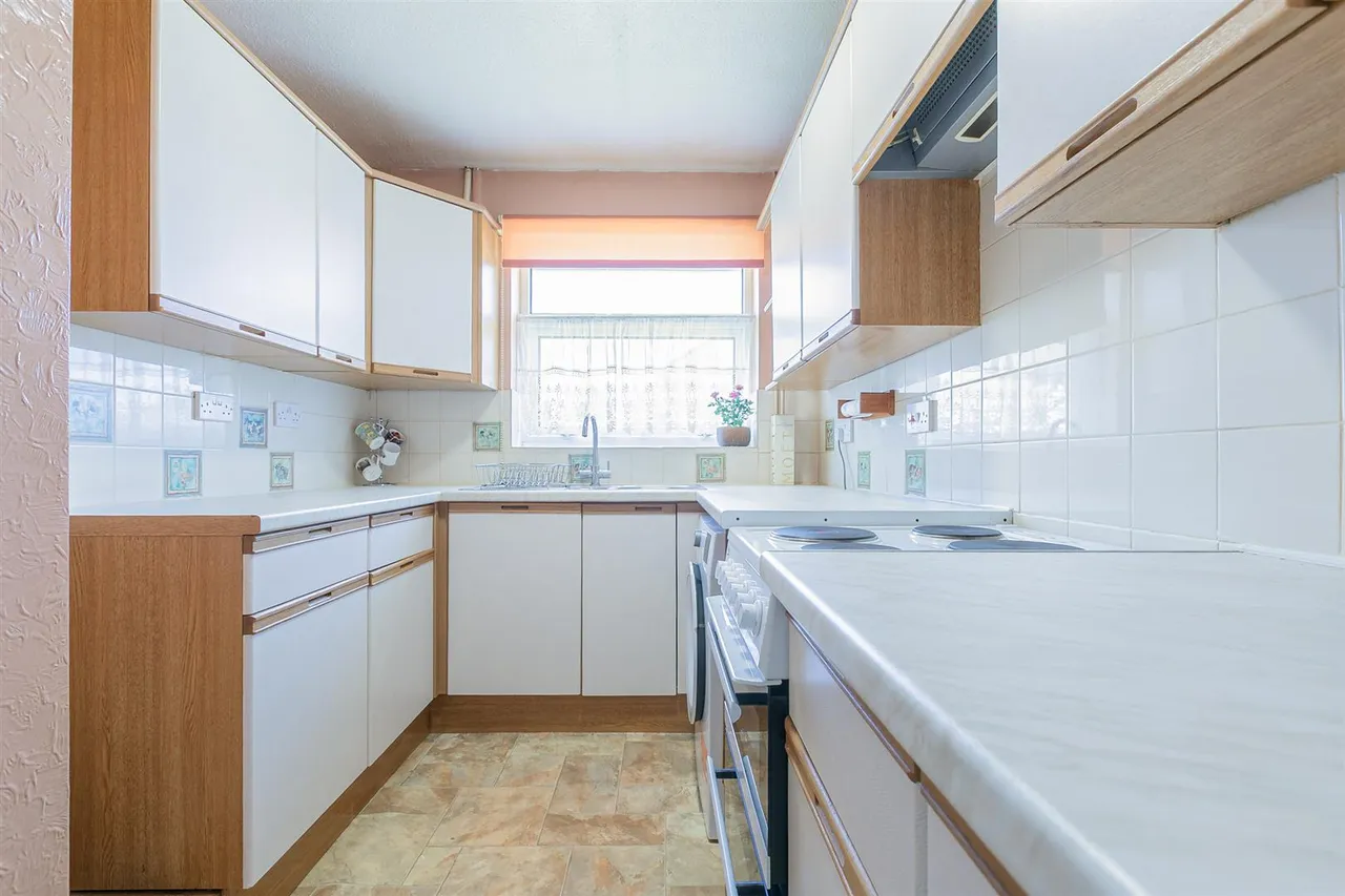 Swinburne Place, Royal Wootton Bassett, photo 3