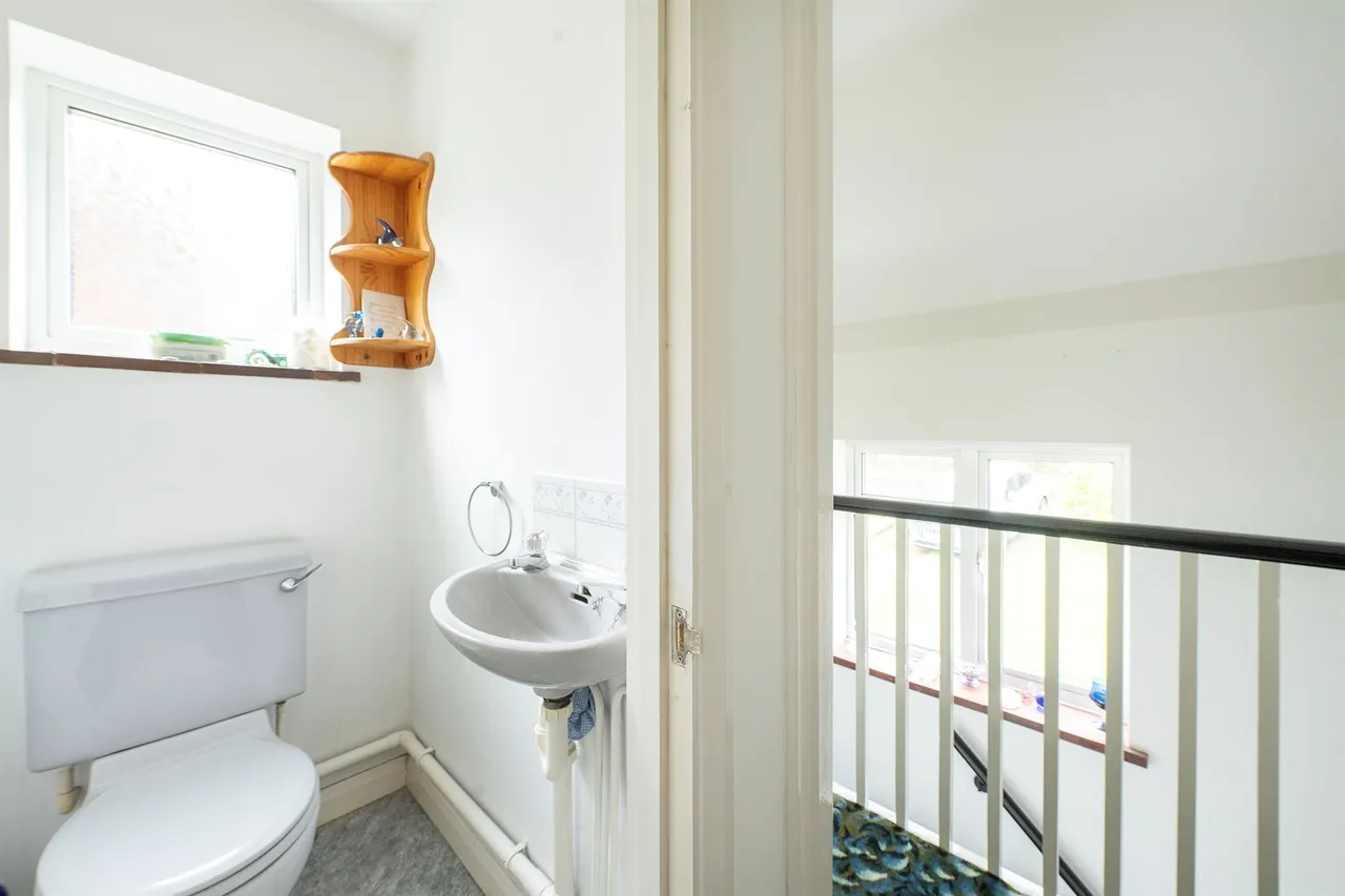 Chiltern Cottages, Buckland Common, HP23, photo 9