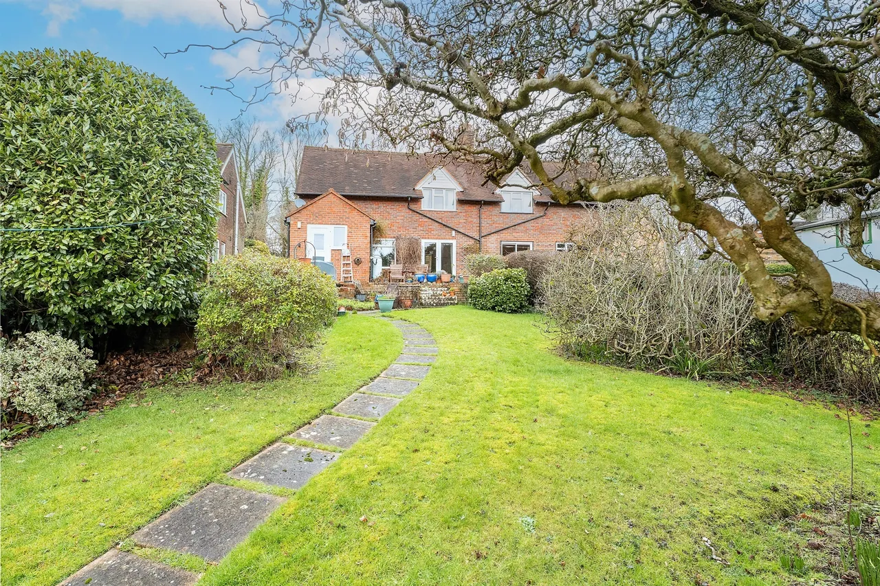 Chiltern Cottages, Buckland Common, HP23, photo 15