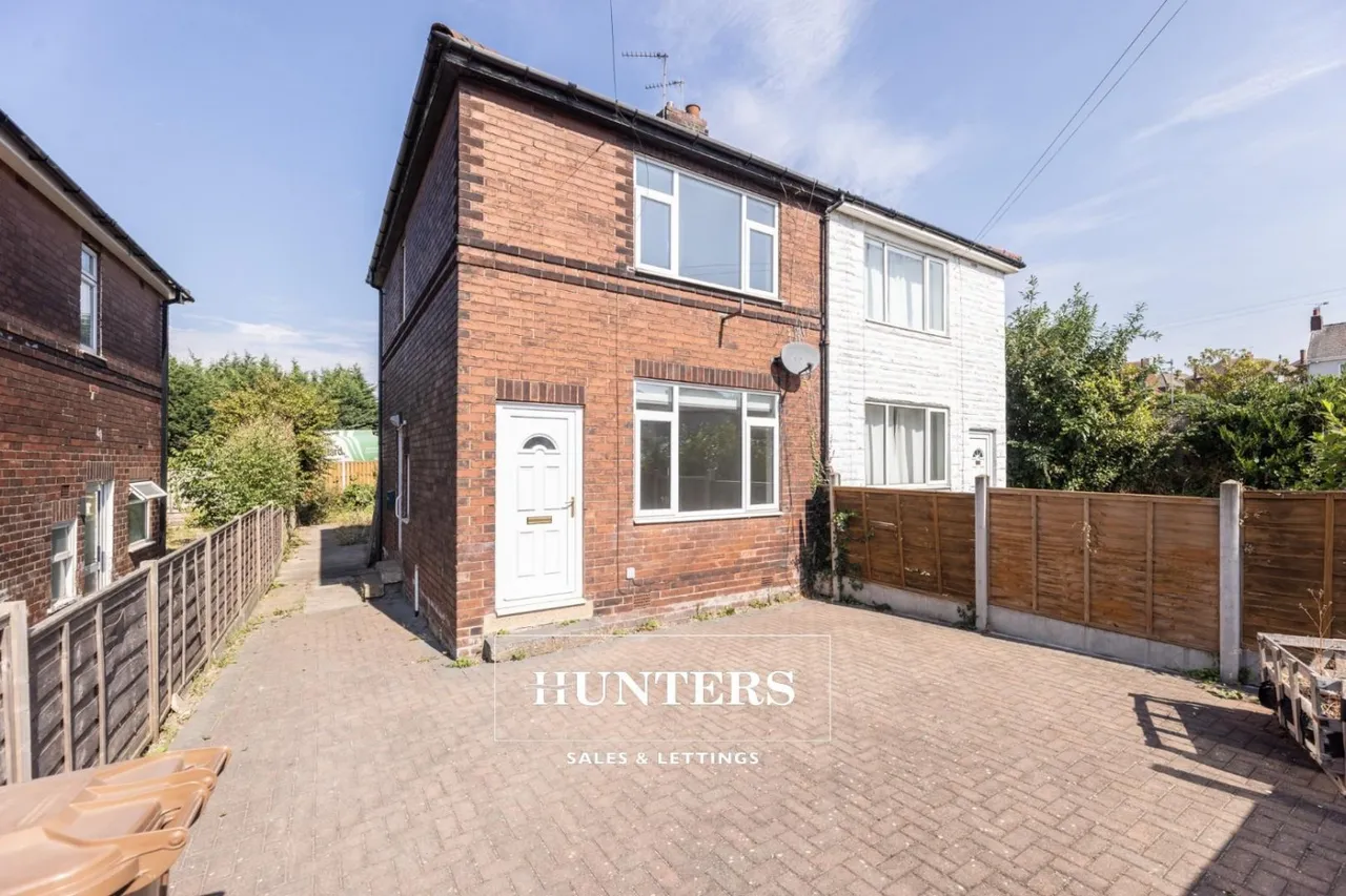 3 bed house for sale — Pontefract Road, Ferrybridge, Knottingley