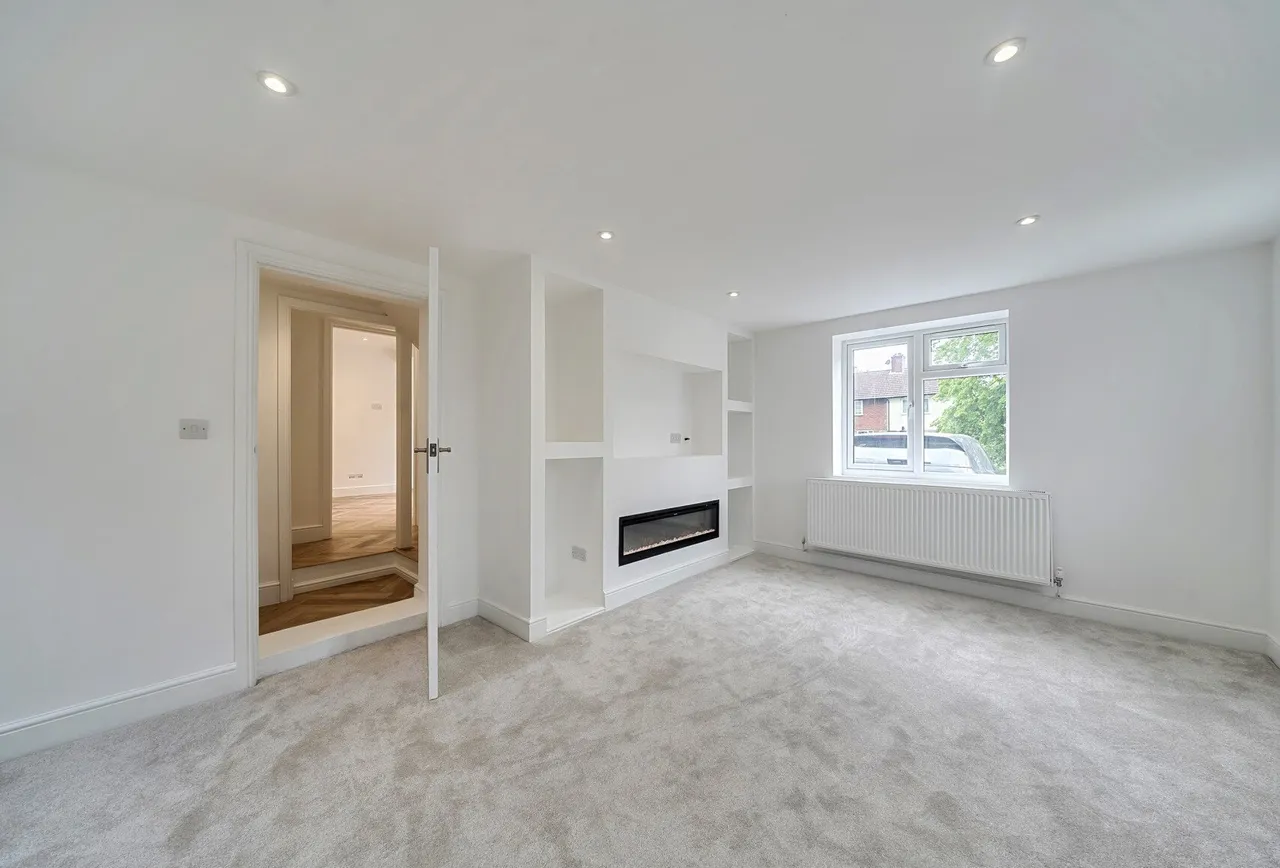 Canterbury Road, Morden, SM4 6QG, photo 4