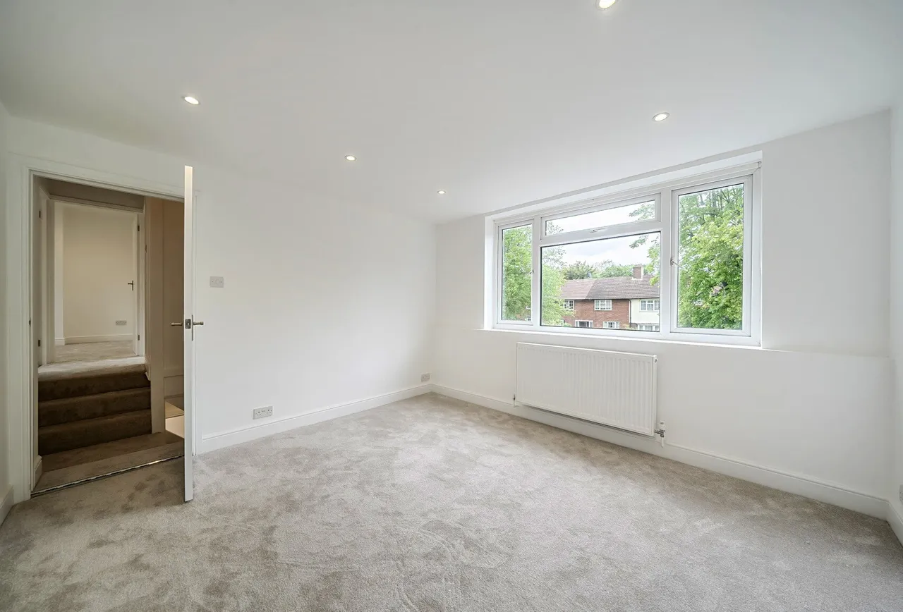 Canterbury Road, Morden, SM4 6QG, photo 10