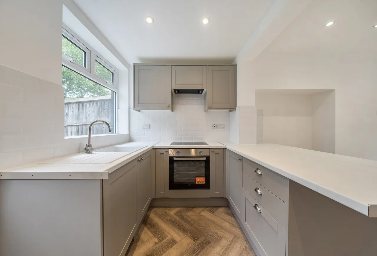 Canterbury Road, Morden, SM4 6QG, photo 13