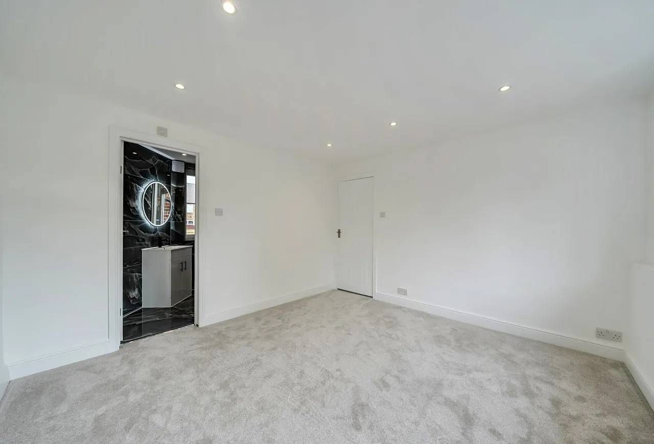 Canterbury Road, Morden, SM4 6QG, photo 9