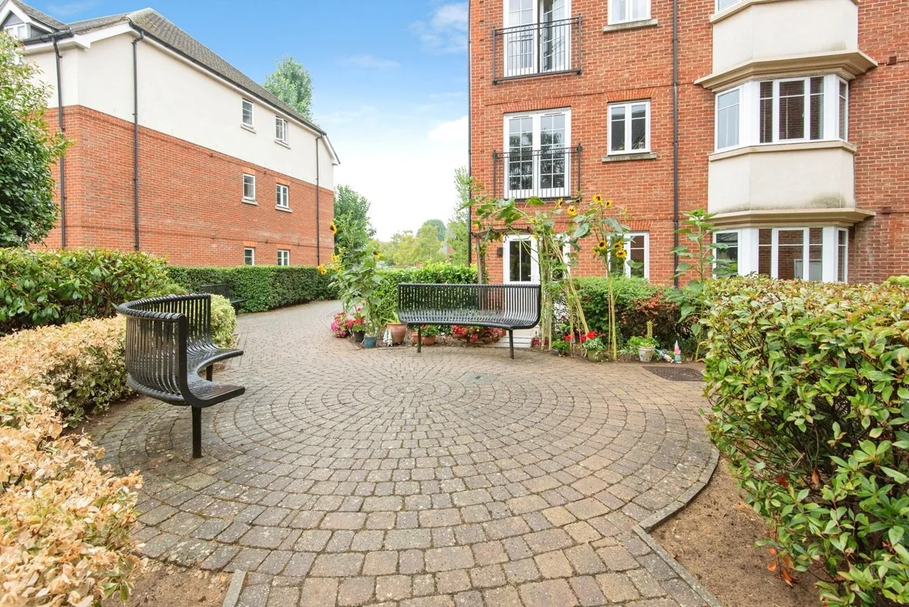 Peppermint Road, Hitchin, Hertfordshire, SG5, photo 21
