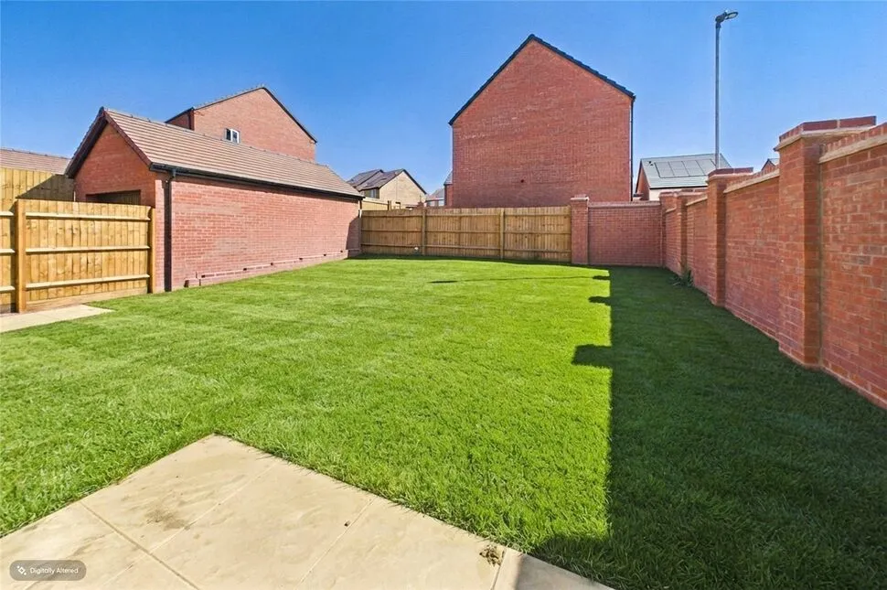 Sutton Drive, Kettering, NN16, photo 2