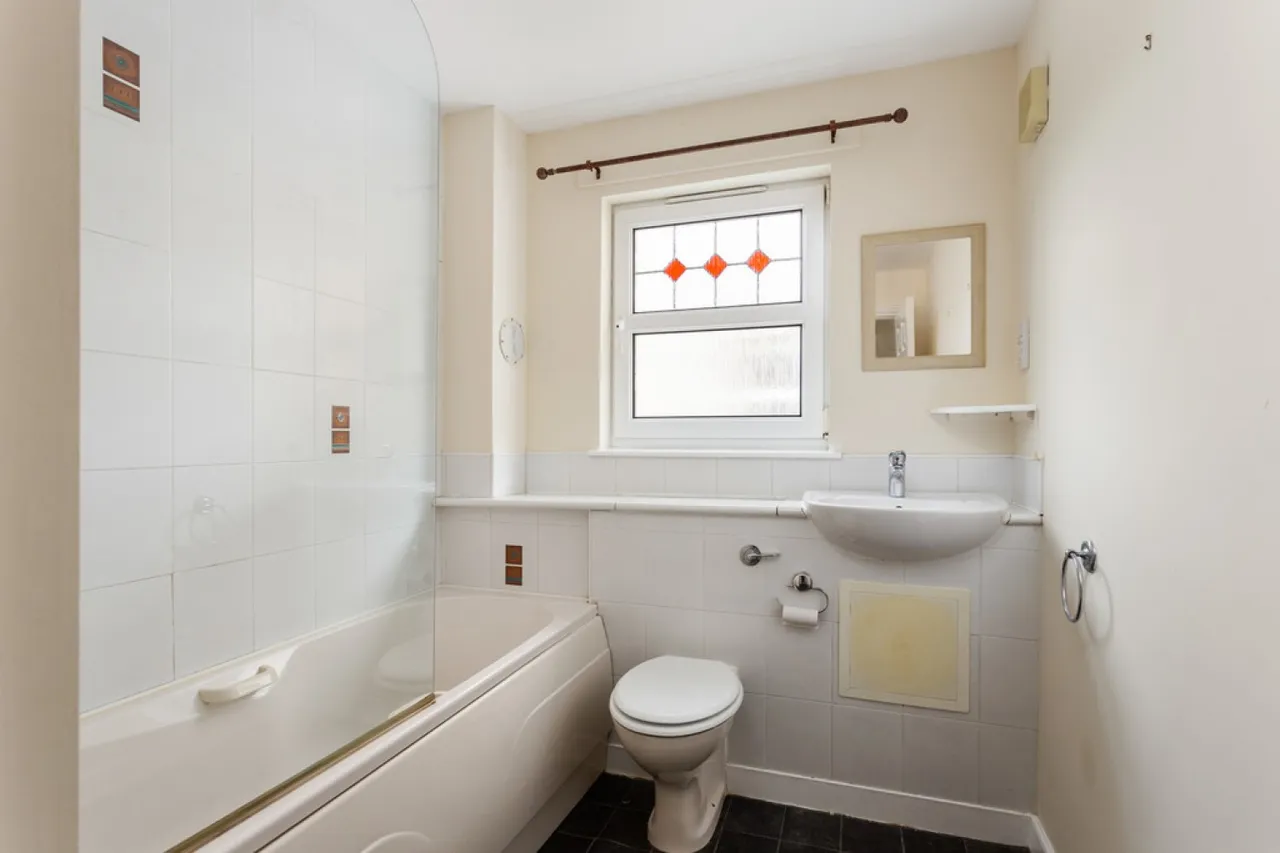 Burnvale, Livingston, EH54, photo 11