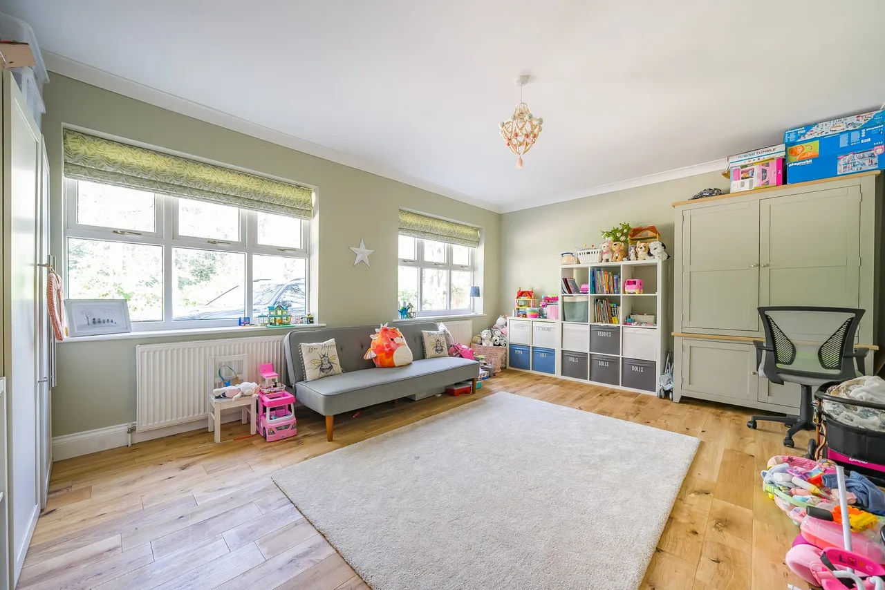 Woodglen Gough Road, Fleet, GU51 4LJ, photo 7