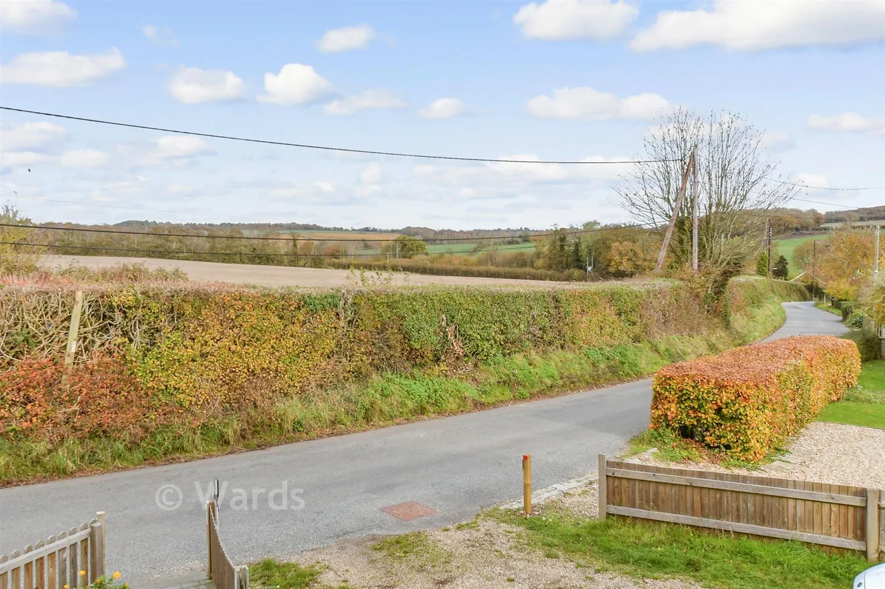 3 bed house for sale, Vicarage Hill, Petham, CT4