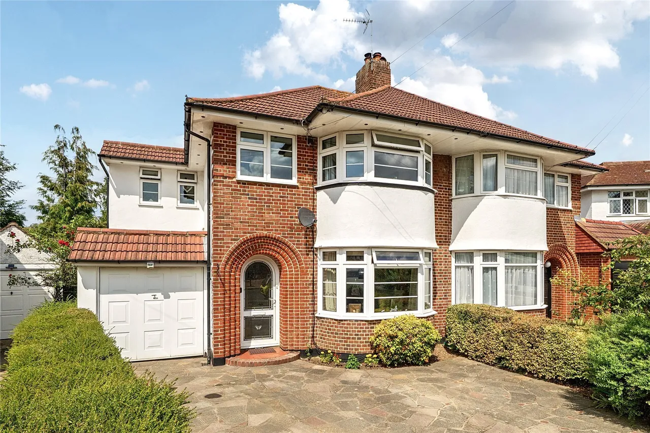 4 bed house for sale — Borkwood Way, Orpington, BR6