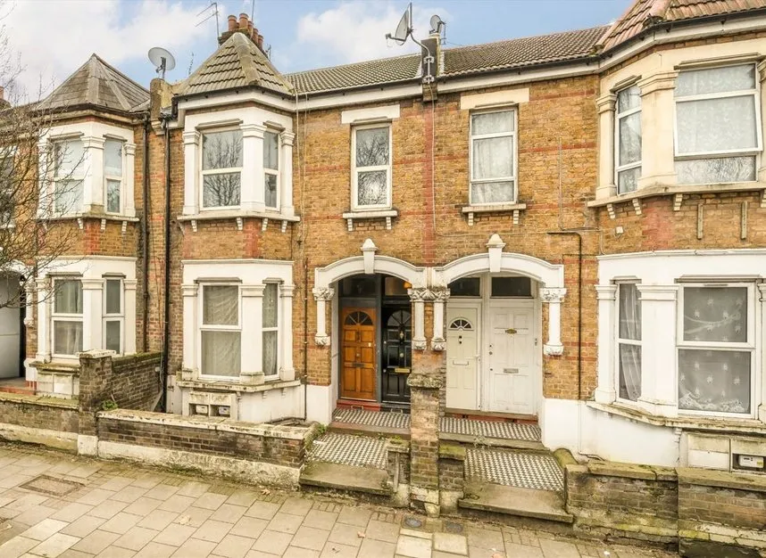 4 bed flat for sale — Hillside, Stonebridge, NW10