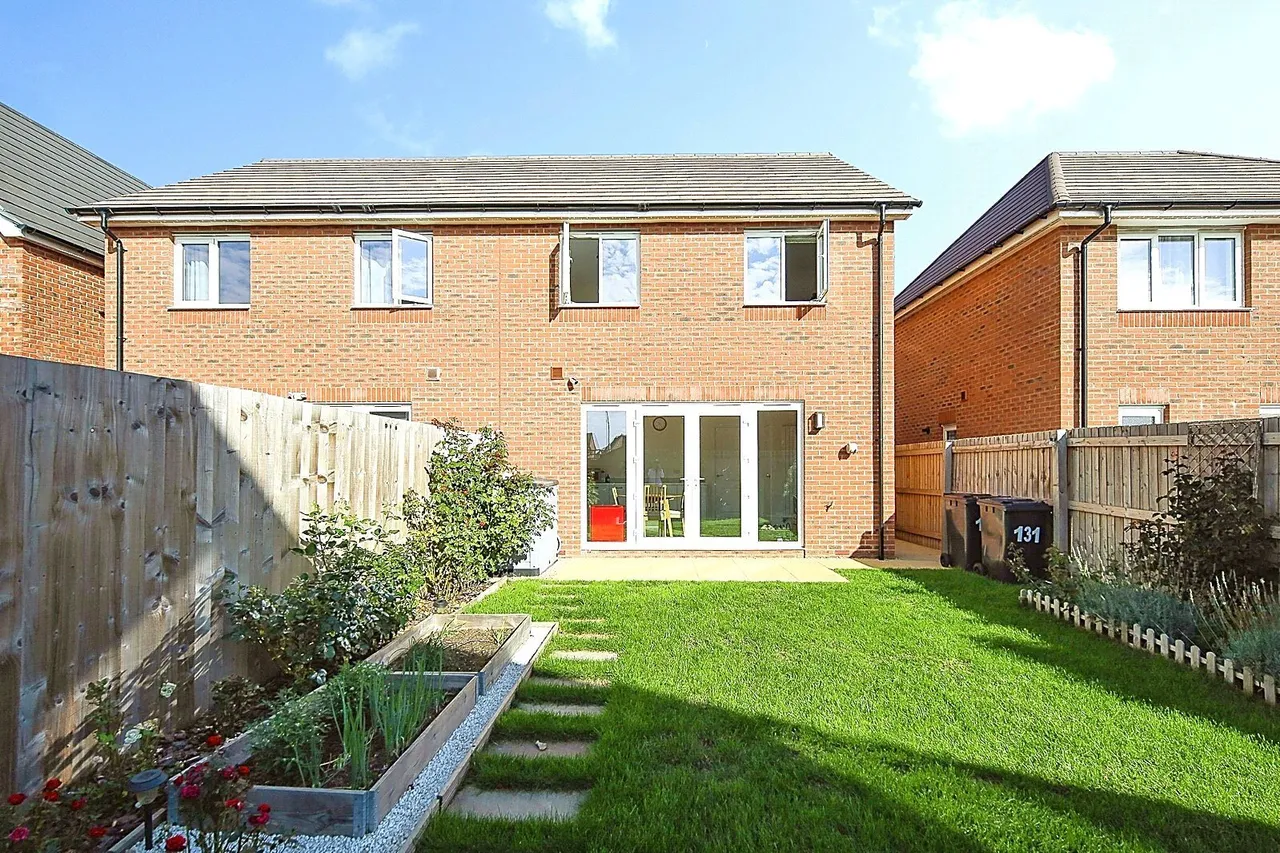 Roman Avenue, Nuneaton, CV11, photo 16