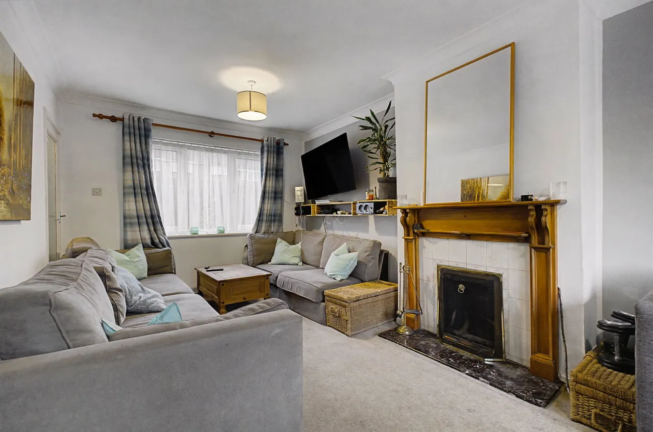 Capern Grove, Birmingham, B32, photo 2