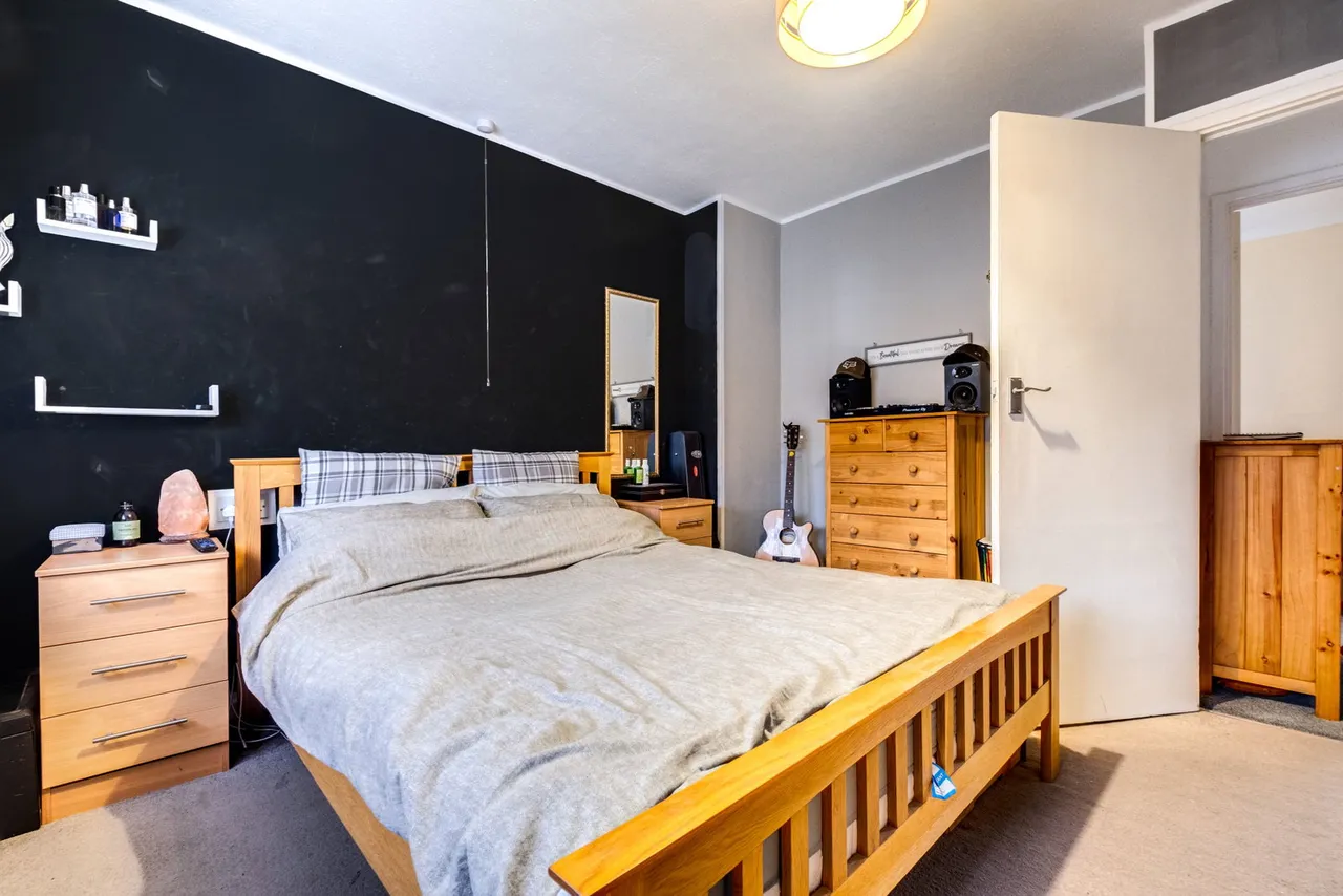 Capern Grove, Birmingham, B32, photo 9