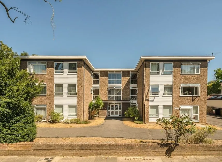 1 bed flat for sale — Manor Road, Twickenham, TW2