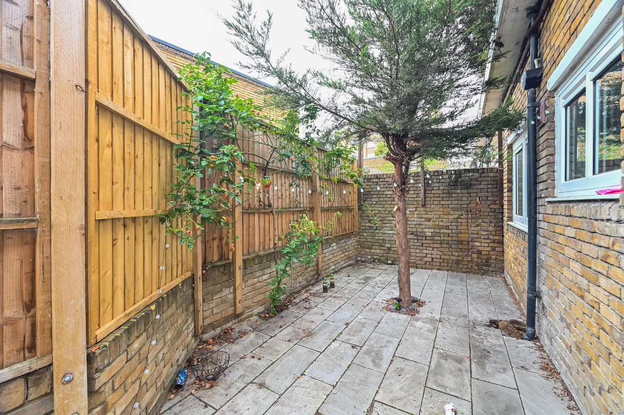 7 Vaynor House, Williamson Street, London, photo 6