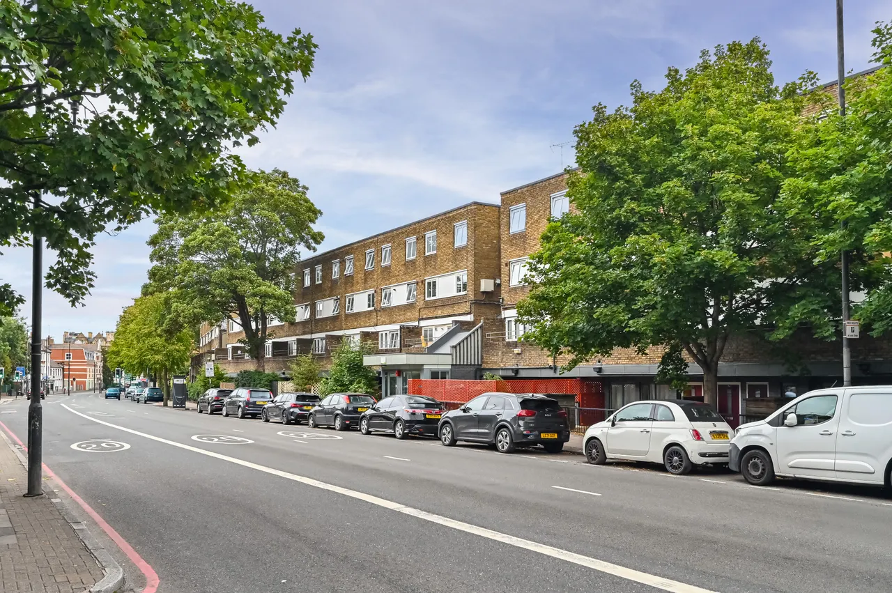 2 bed flat to rent — 7 Vaynor House, Williamson Street, London