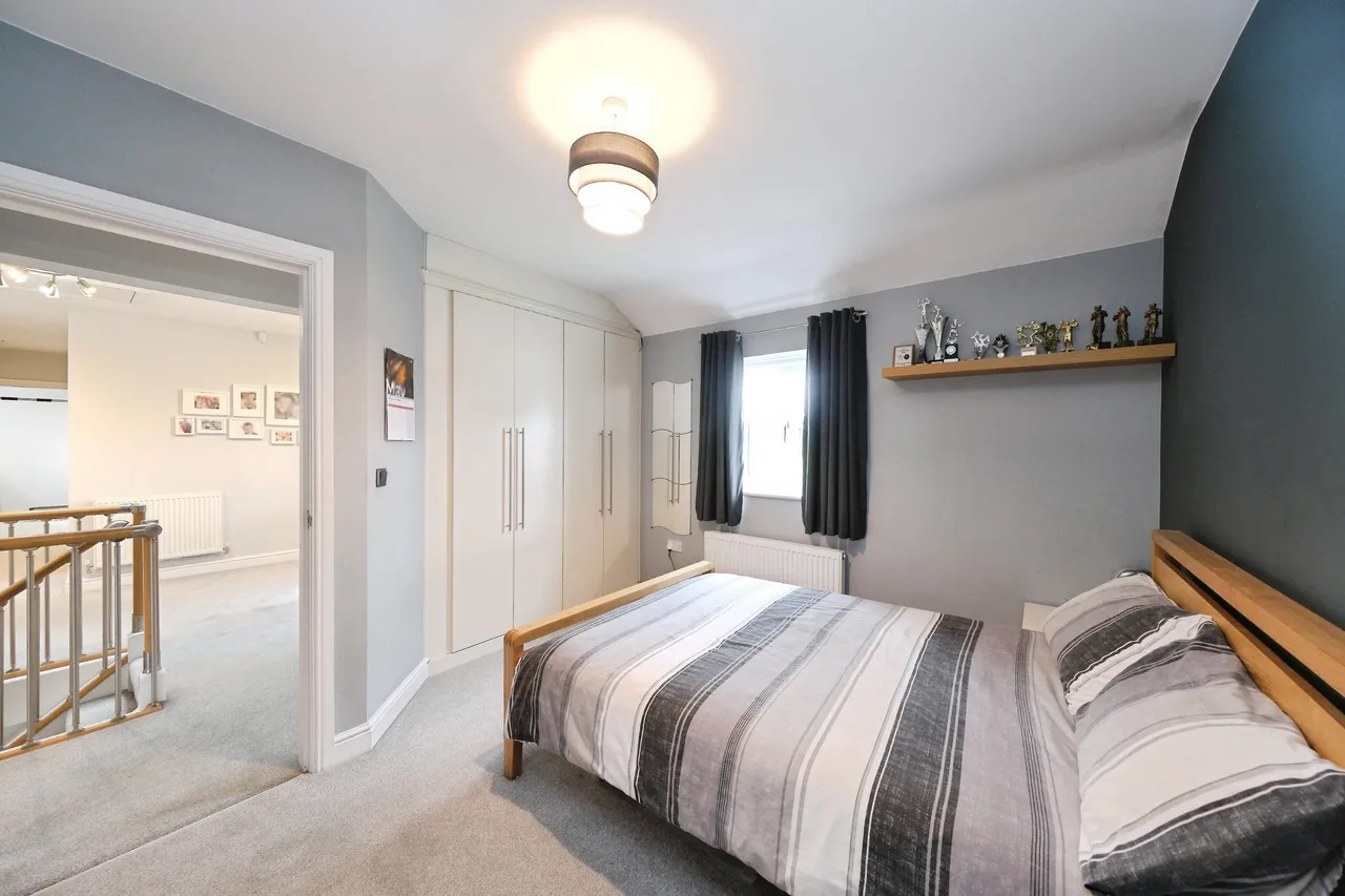 Hoyland Road, Barnsley, S74, photo 24