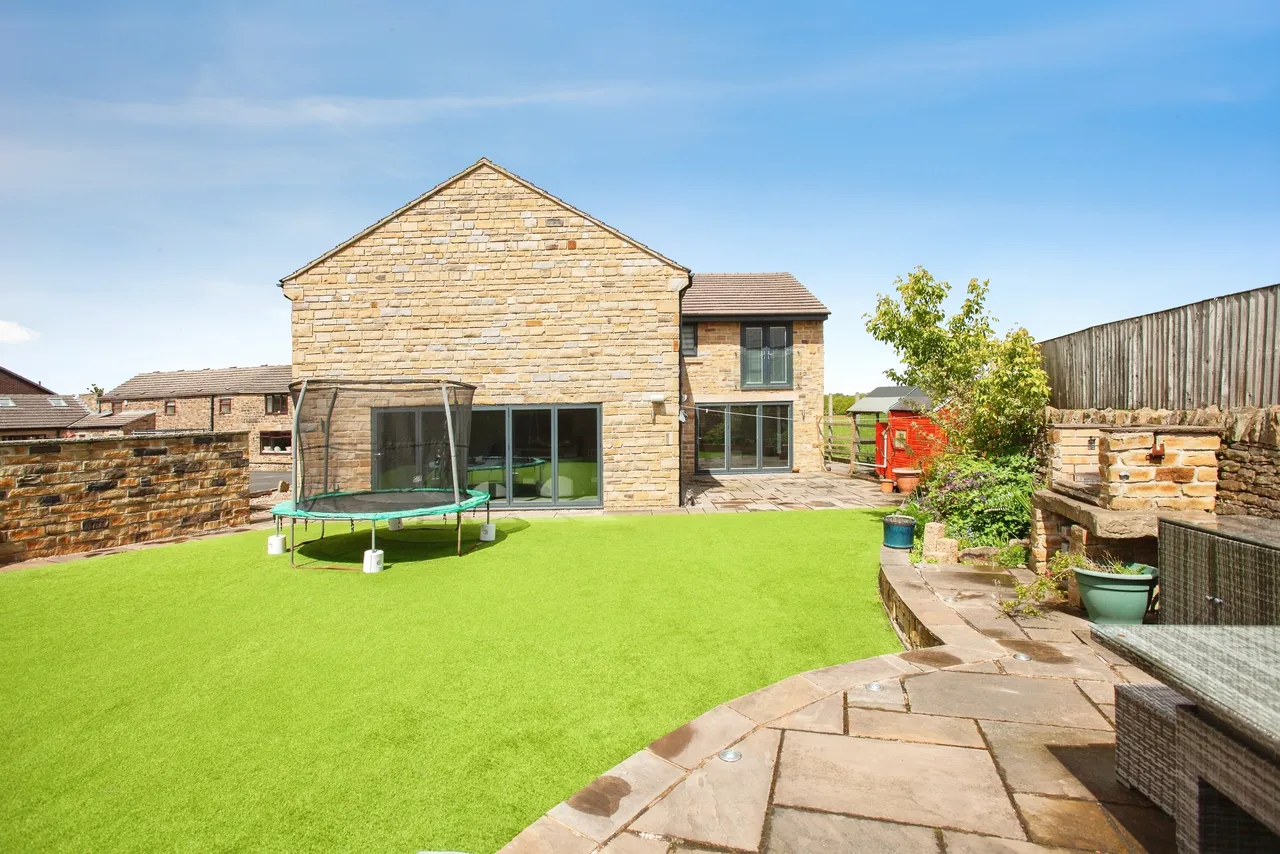 Hoyland Road, Barnsley, S74, photo 34