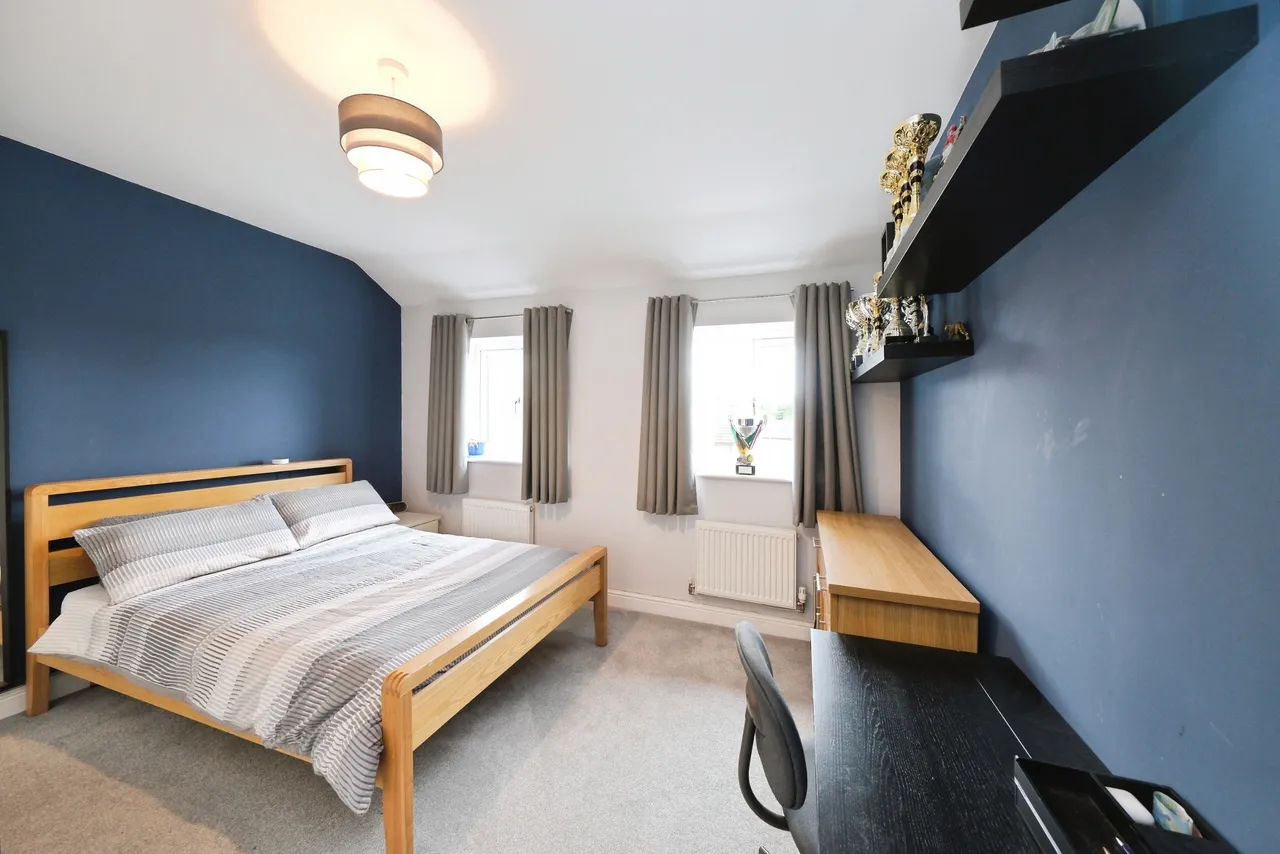 Hoyland Road, Barnsley, S74, photo 25