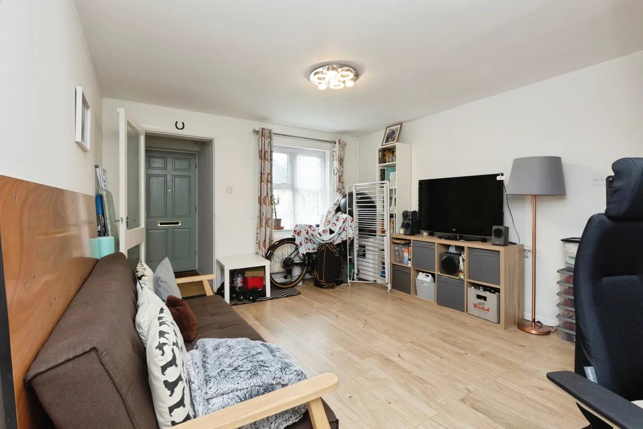 Grenville Close, Churchdown, GL3, photo 5
