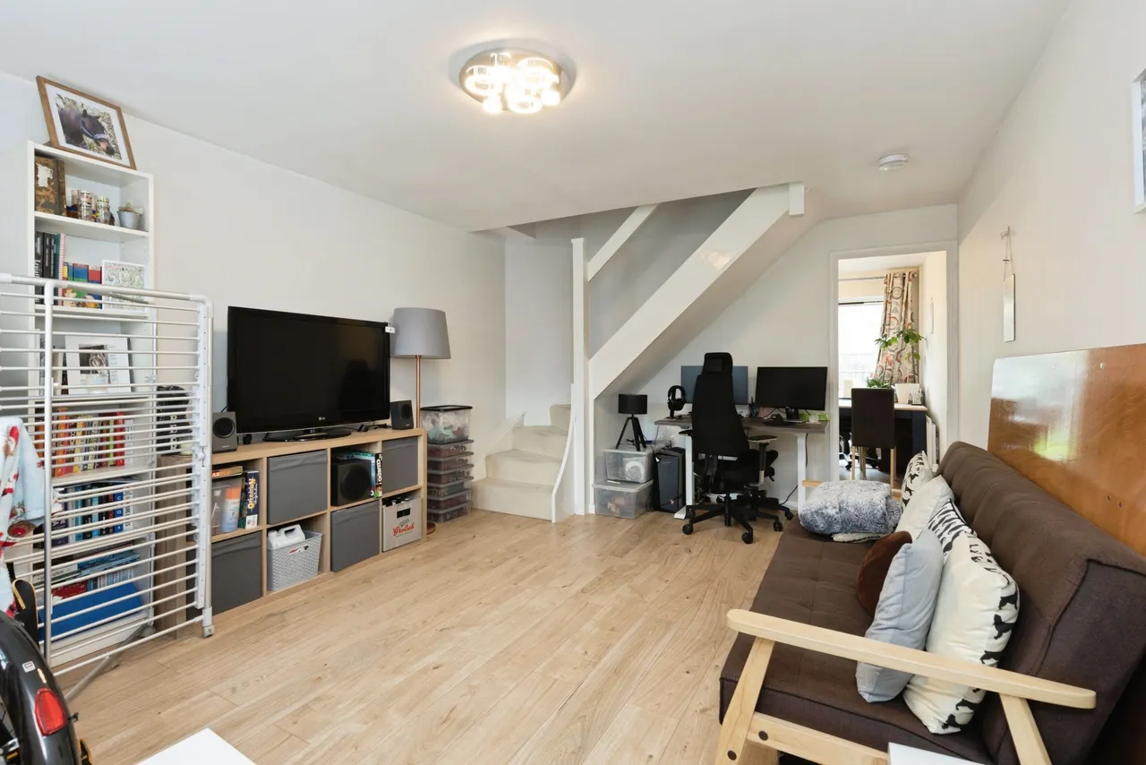 Grenville Close, Churchdown, GL3, photo 6
