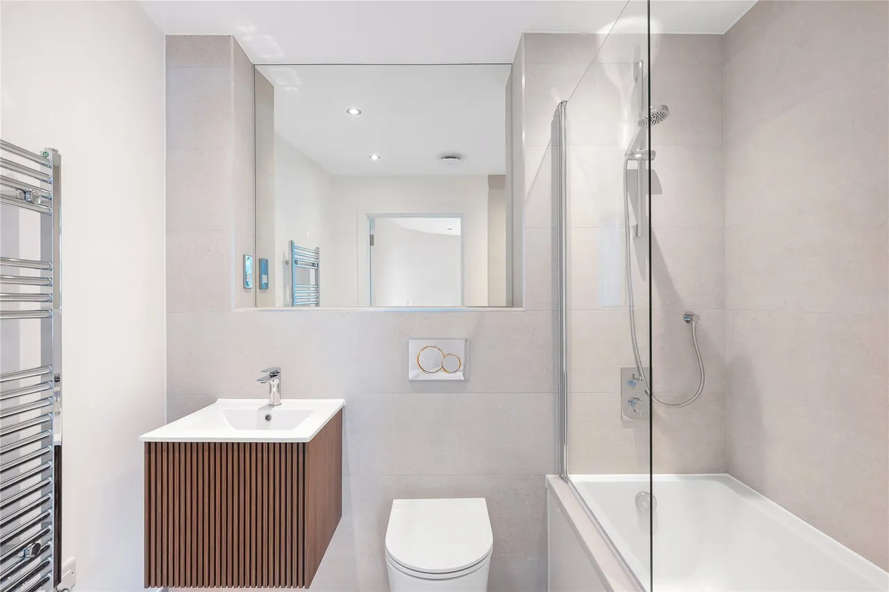 Thornton Road, London, SW12, photo 8