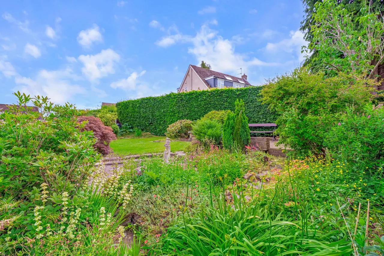 Beverley Rise, Ilkley, LS29, photo 23