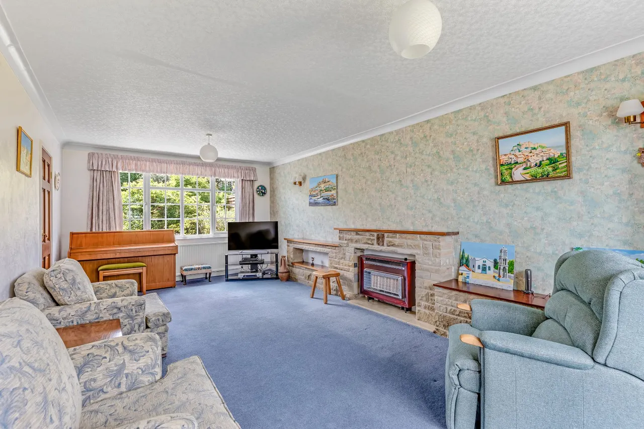 Beverley Rise, Ilkley, LS29, photo 2