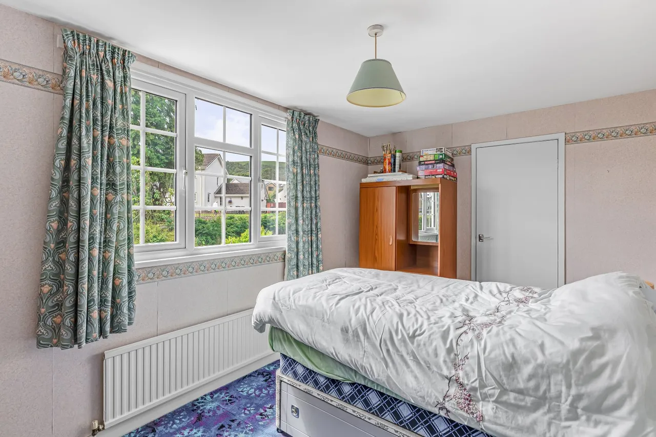 Beverley Rise, Ilkley, LS29, photo 18