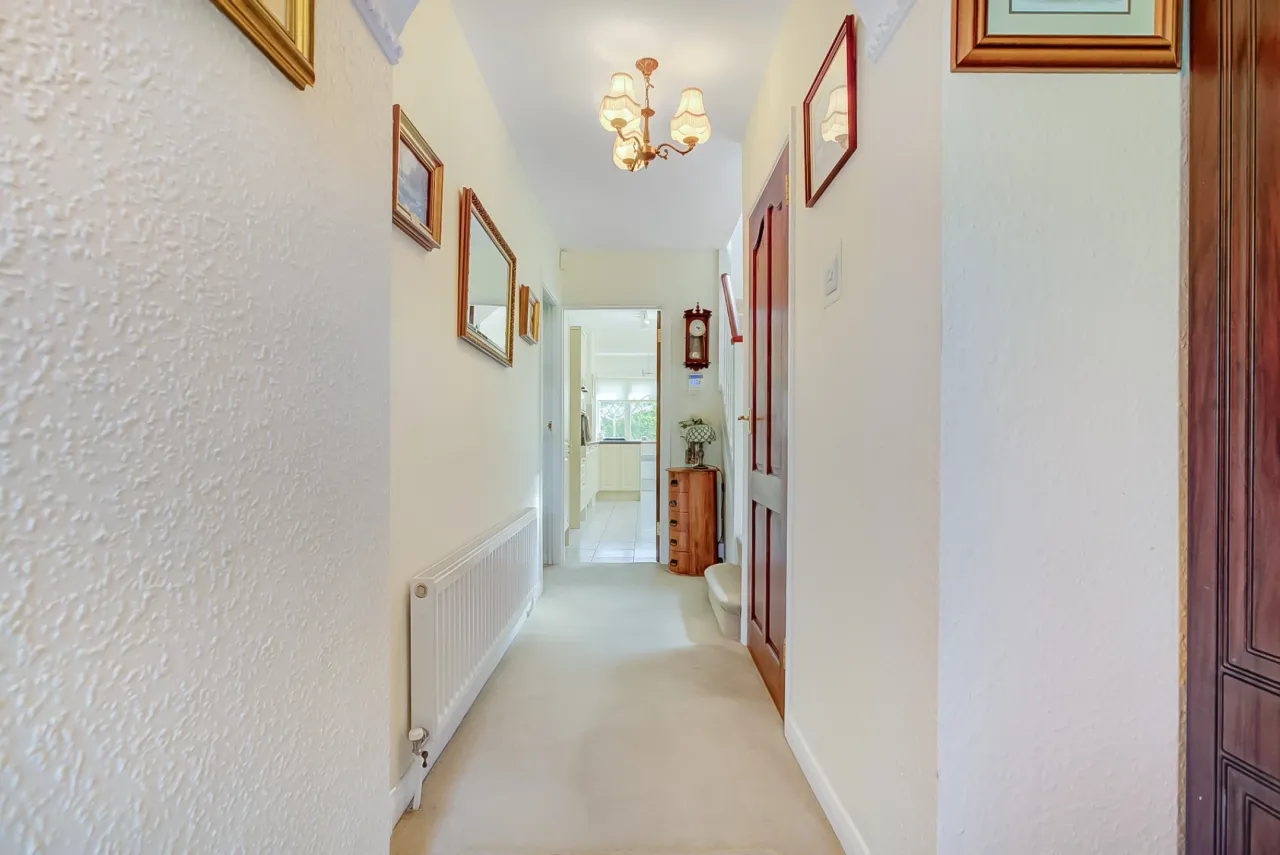 Greenacres, Benfleet, SS7, photo 3