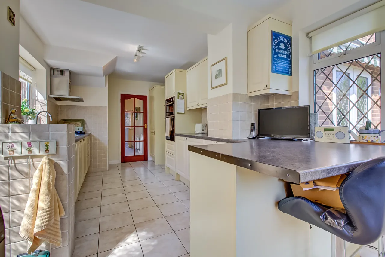 Greenacres, Benfleet, SS7, photo 6